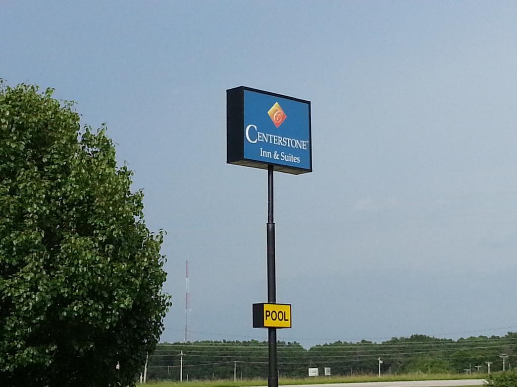Centerstone Inn & Suites Carlyle Exterior foto